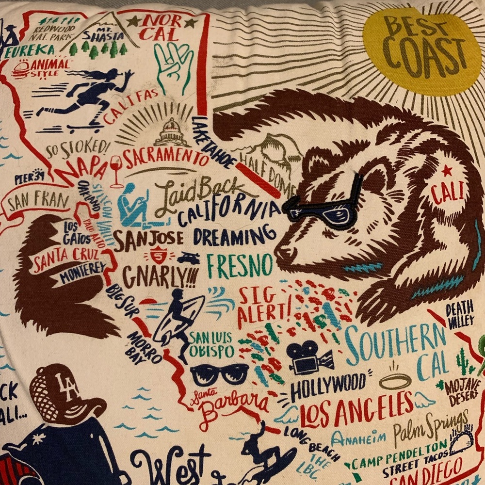 California pillow - Picture 2 of 3